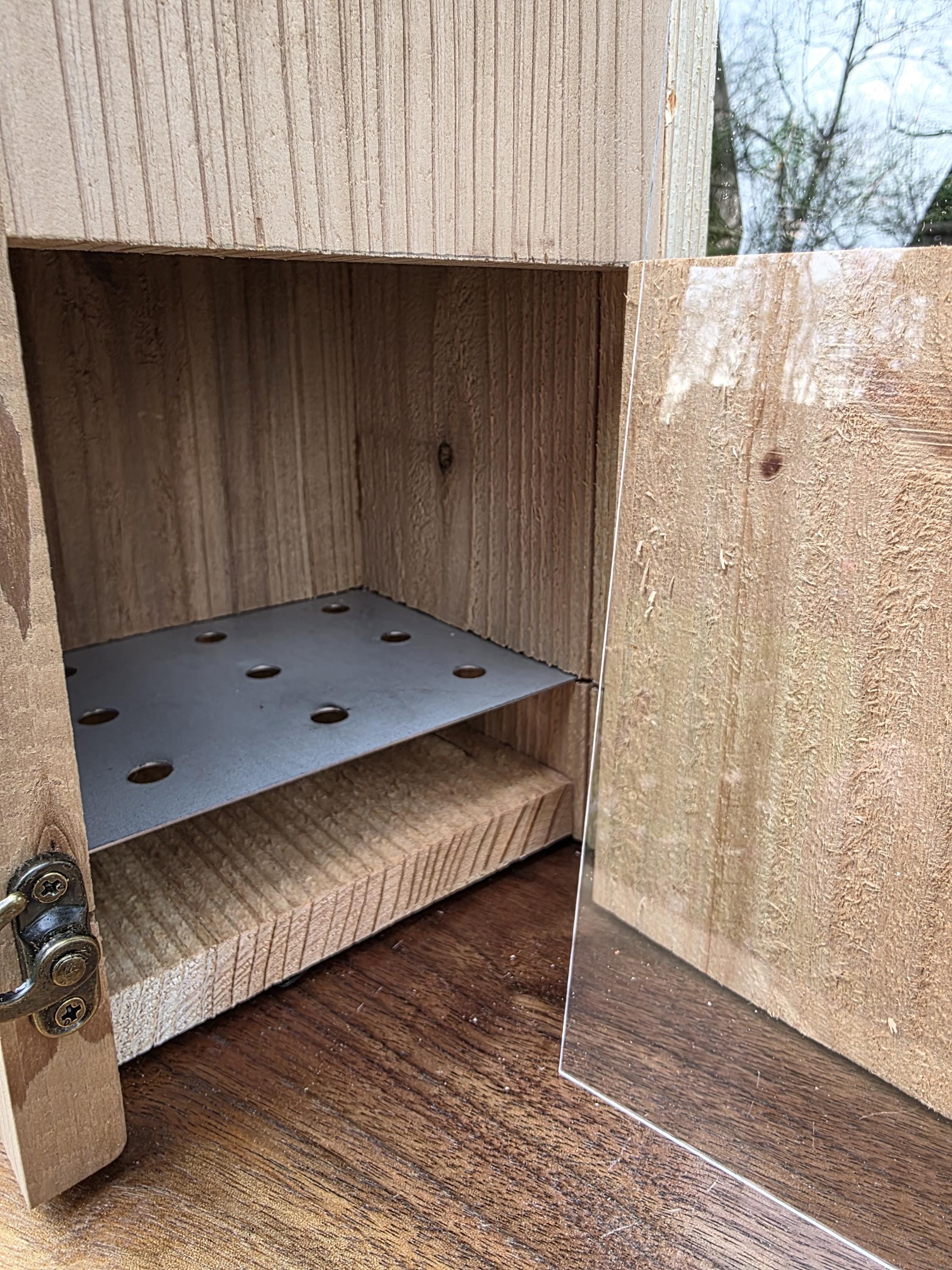 Cedar Birdhouse with Viewing Window - Teacup Design
